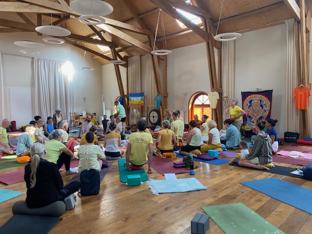 yoga is voor iedereen groepsyoga frandeux